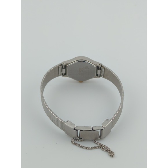 Vintage Seiko 8Y21-0010 Silver Tone‎ Womens Quartz Watch - New Battery - Clean - Picture 5 of 6